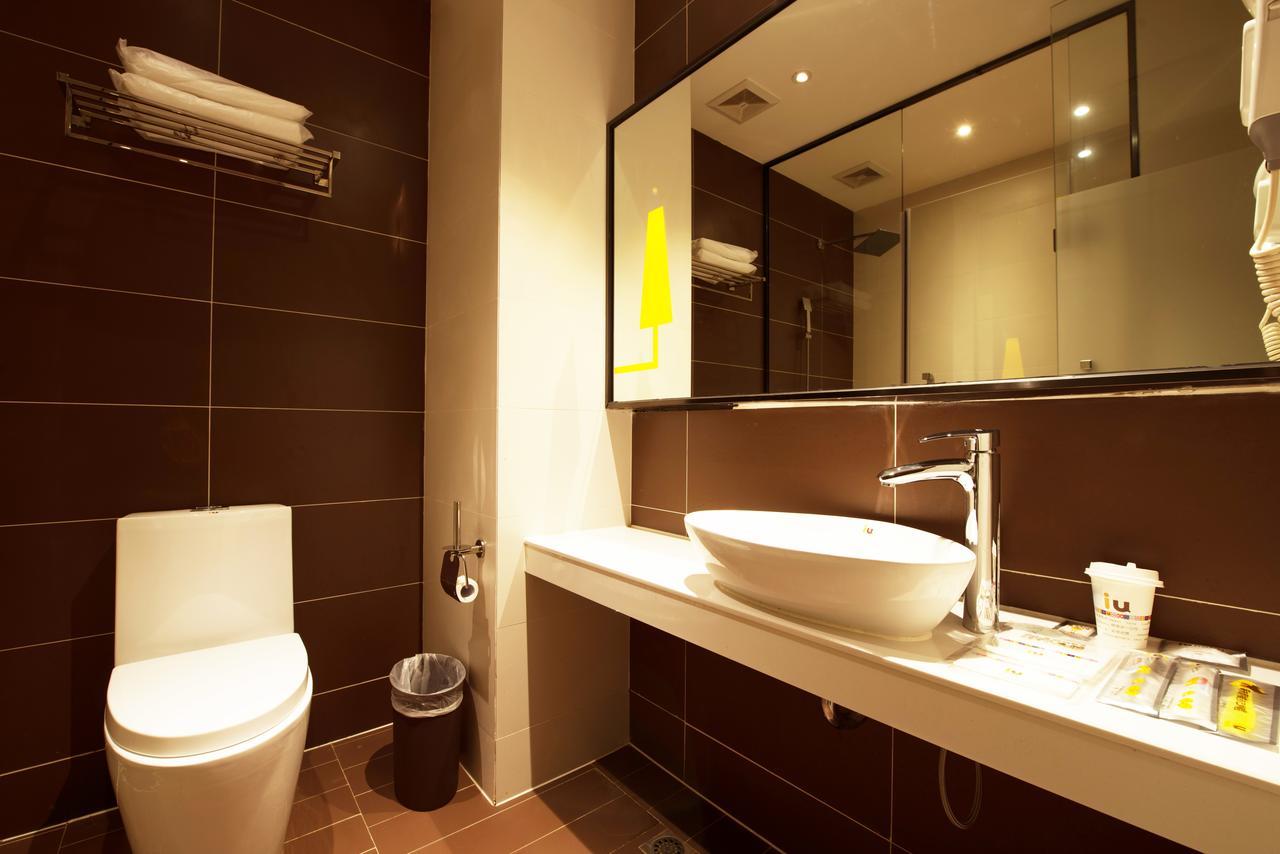 Iu Hotel Zhanjiang Haibin Avenue Xinhaimingchen Exterior photo