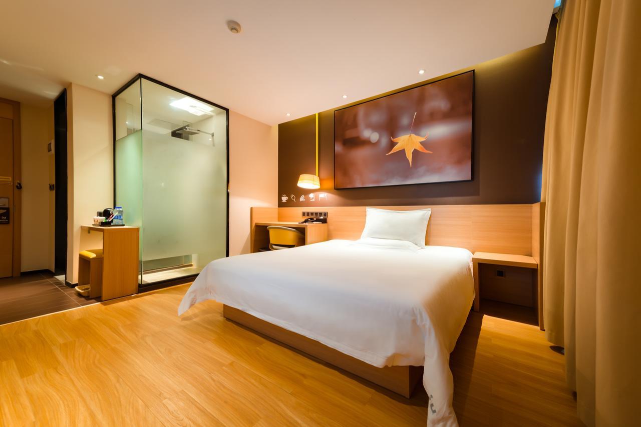 Iu Hotel Zhanjiang Haibin Avenue Xinhaimingchen Exterior photo